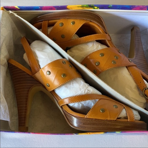 Chinese Laundry Suzana Women’s Tan Leather high heeled Sandal NEW Various Sizes - Picture 11 of 11